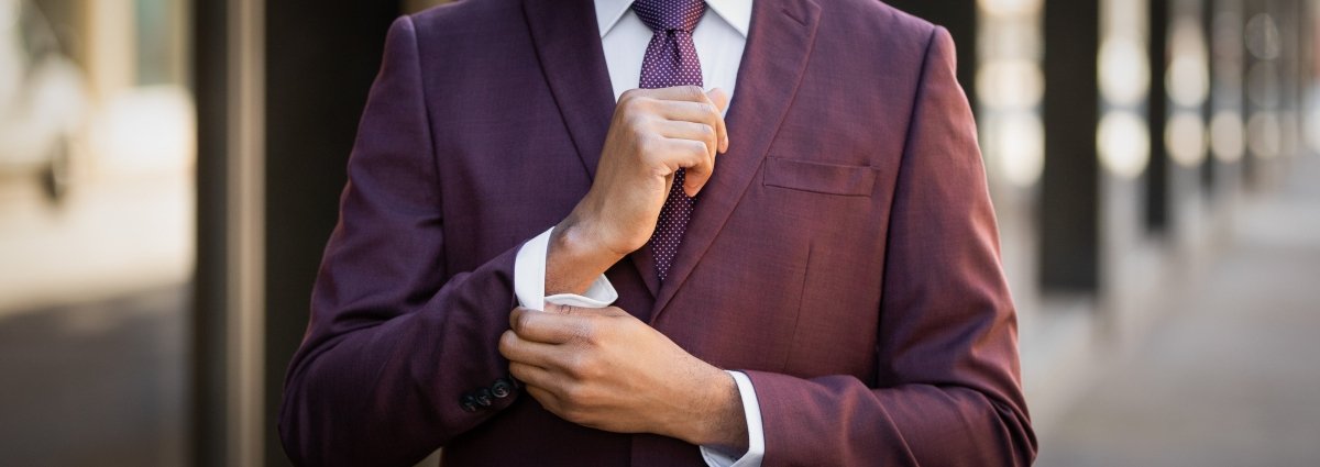 Stay Ahead of the Fashion Curve: Top Trends for Men's Suits this Spring 2023 - MenSuits