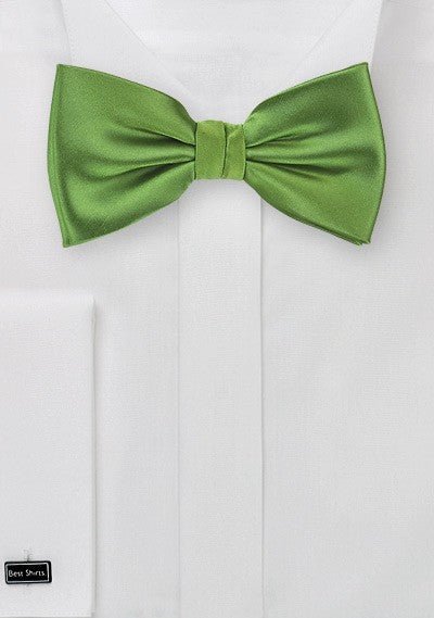 Clover Solid Bowtie - MenSuits