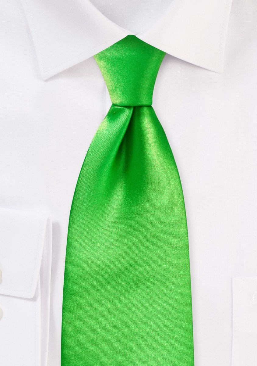 Grass Green Solid Necktie - MenSuits